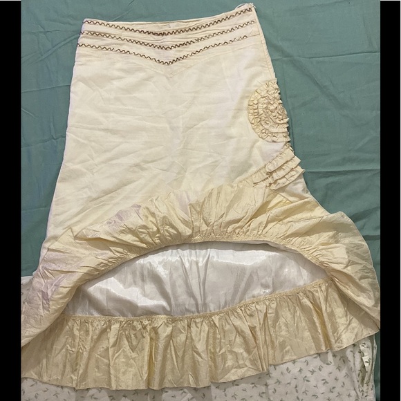 Coco & Tashi NWOT Beautiful beaded Skirt with floral designed and side zipper - Picture 12 of 16